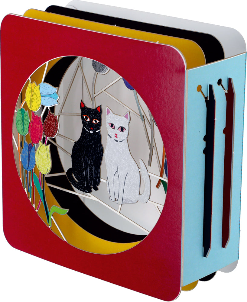 RAB012 Black and white cat art box